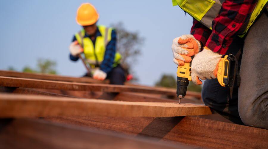 Professional gutter cleaning in Bunch, OK